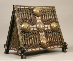 Shrine, Saint Manchan