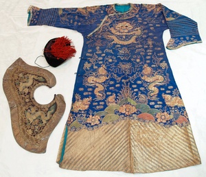robe, dragon; Chinese dragon robe : presented to William John Brinsden, Auckland