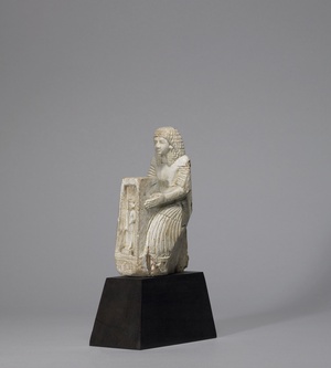 Userhat Holding a Shrine of Amen