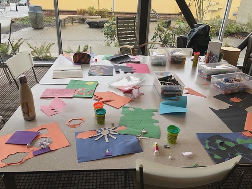 Here, But Not Here: Virtual Reality Programming for Teens in Libraries